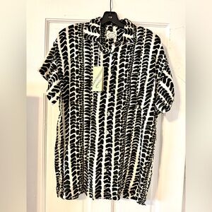 Benoa Swim Aloha Shirt Dress
Hebrew Cone NWT small